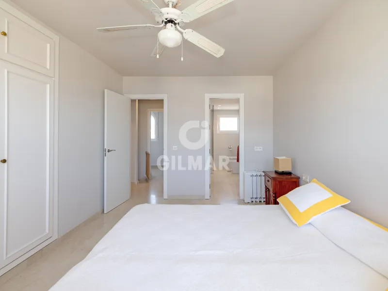 Duplex penthouse in Marbella Este - Málaga