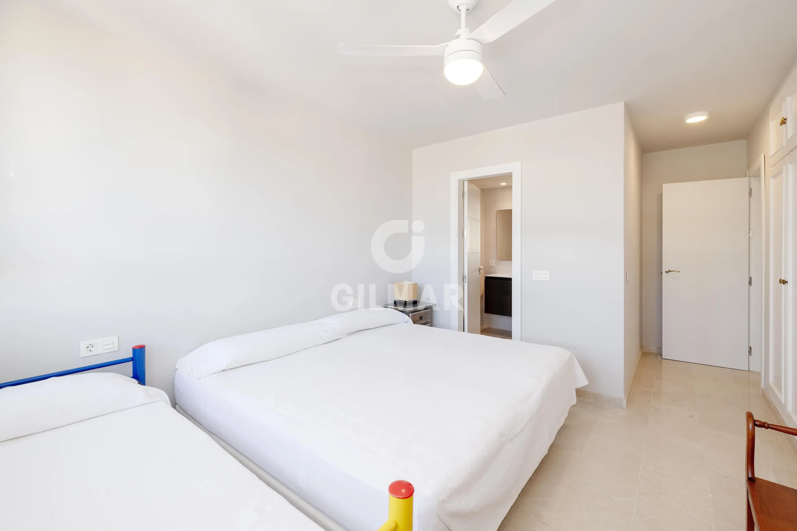 Duplex penthouse in Marbella Este - Málaga