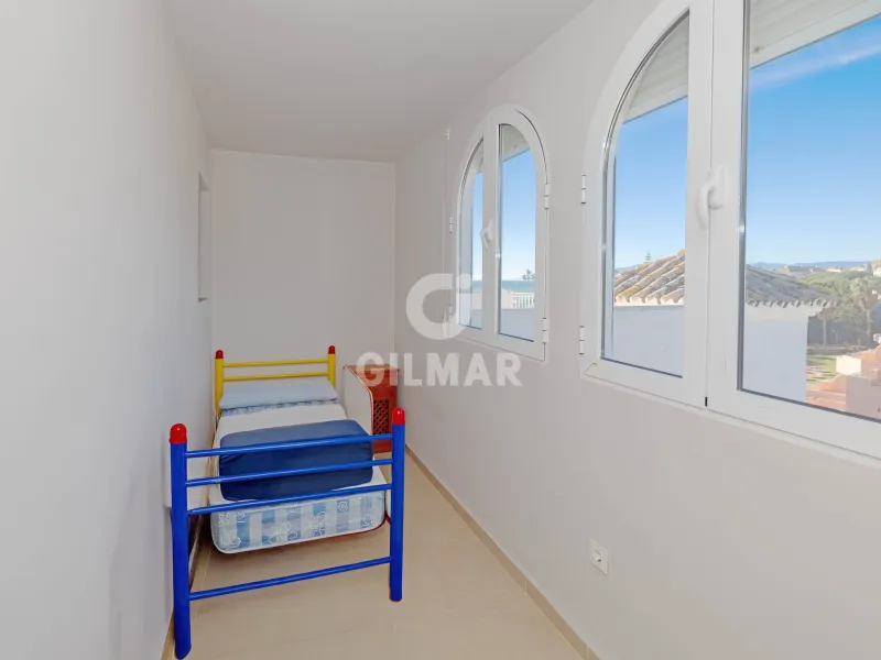 Duplex penthouse in Marbella Este - Málaga
