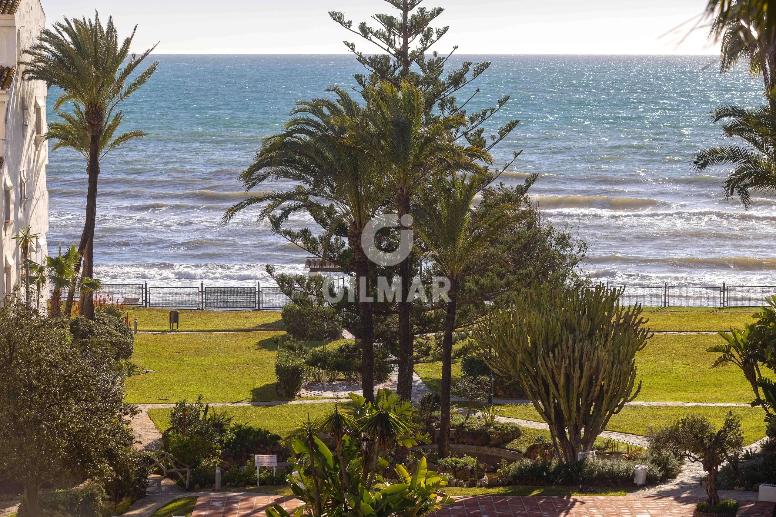 Duplex penthouse in Marbella Este - Málaga
