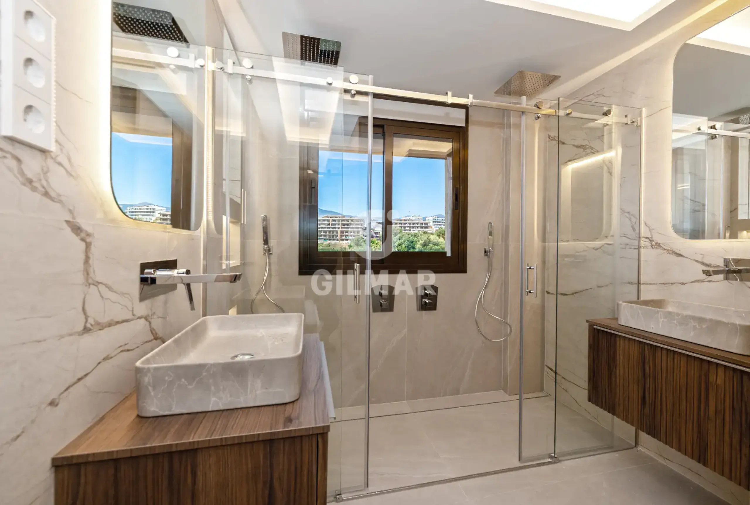 Apartment in Estepona Este - Málaga