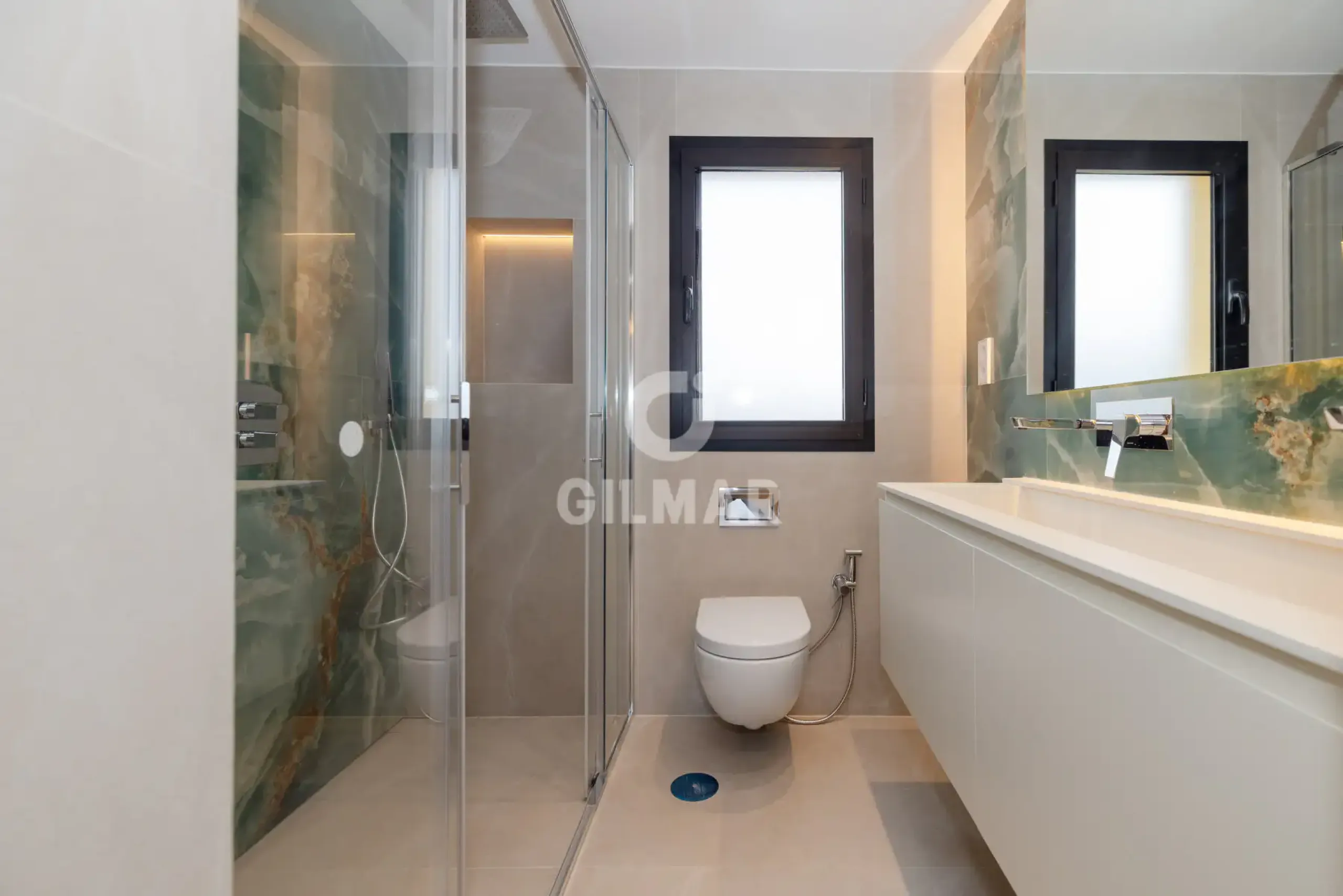 Apartment in Estepona Este - Málaga