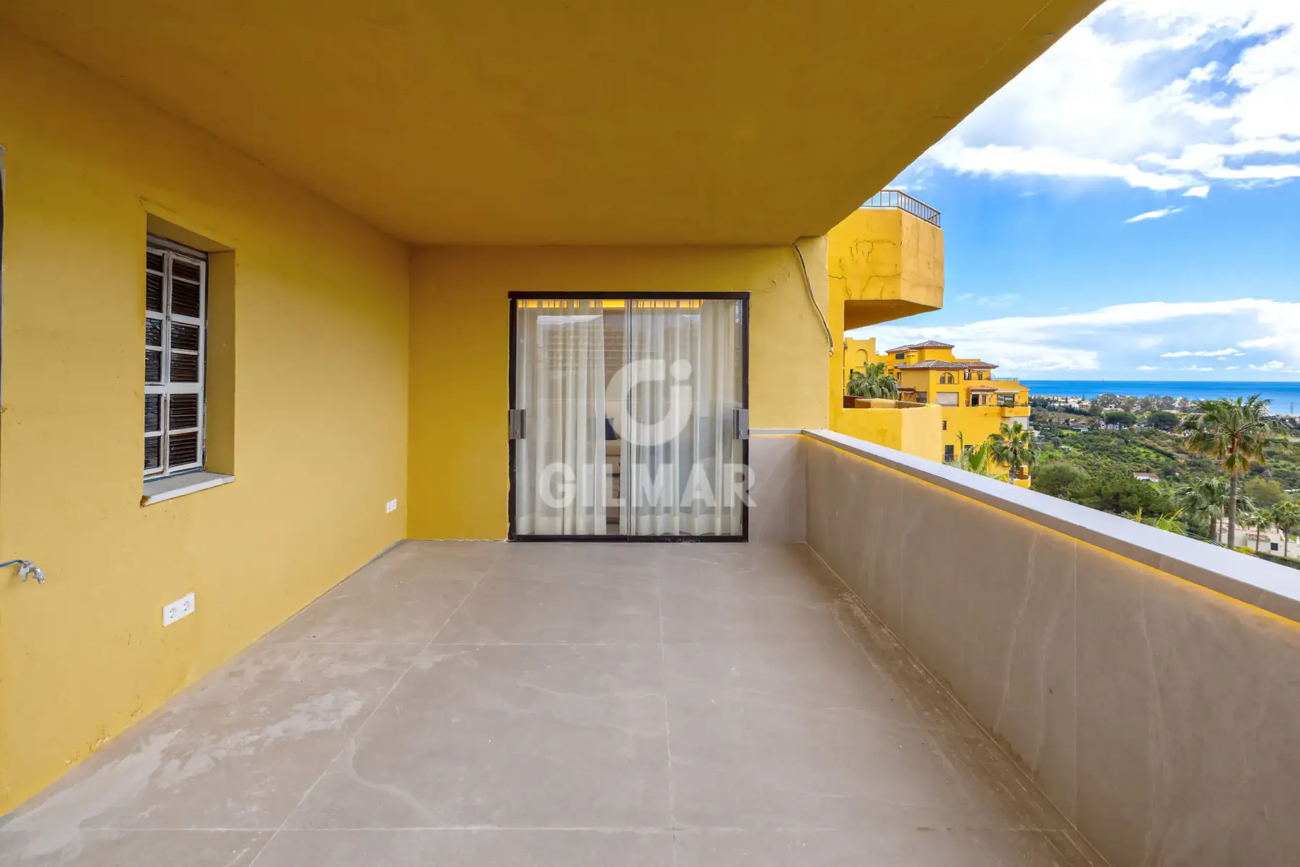 Apartment in Estepona Este - Málaga