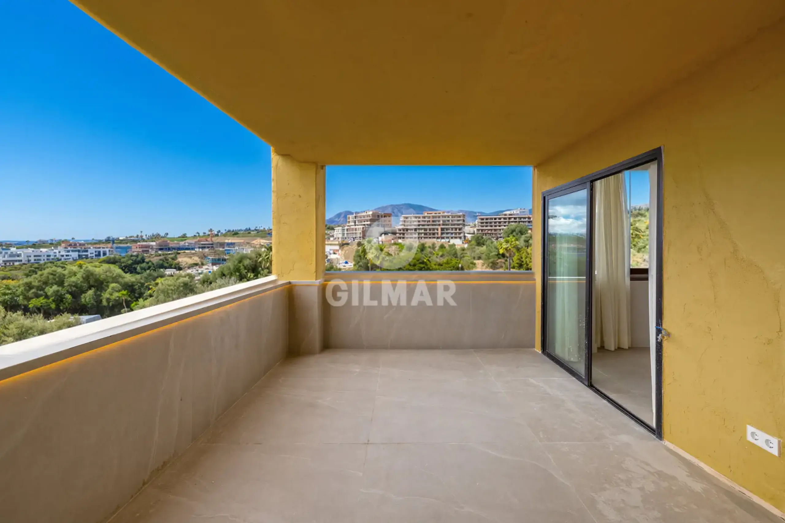 Apartment in Estepona Este - Málaga