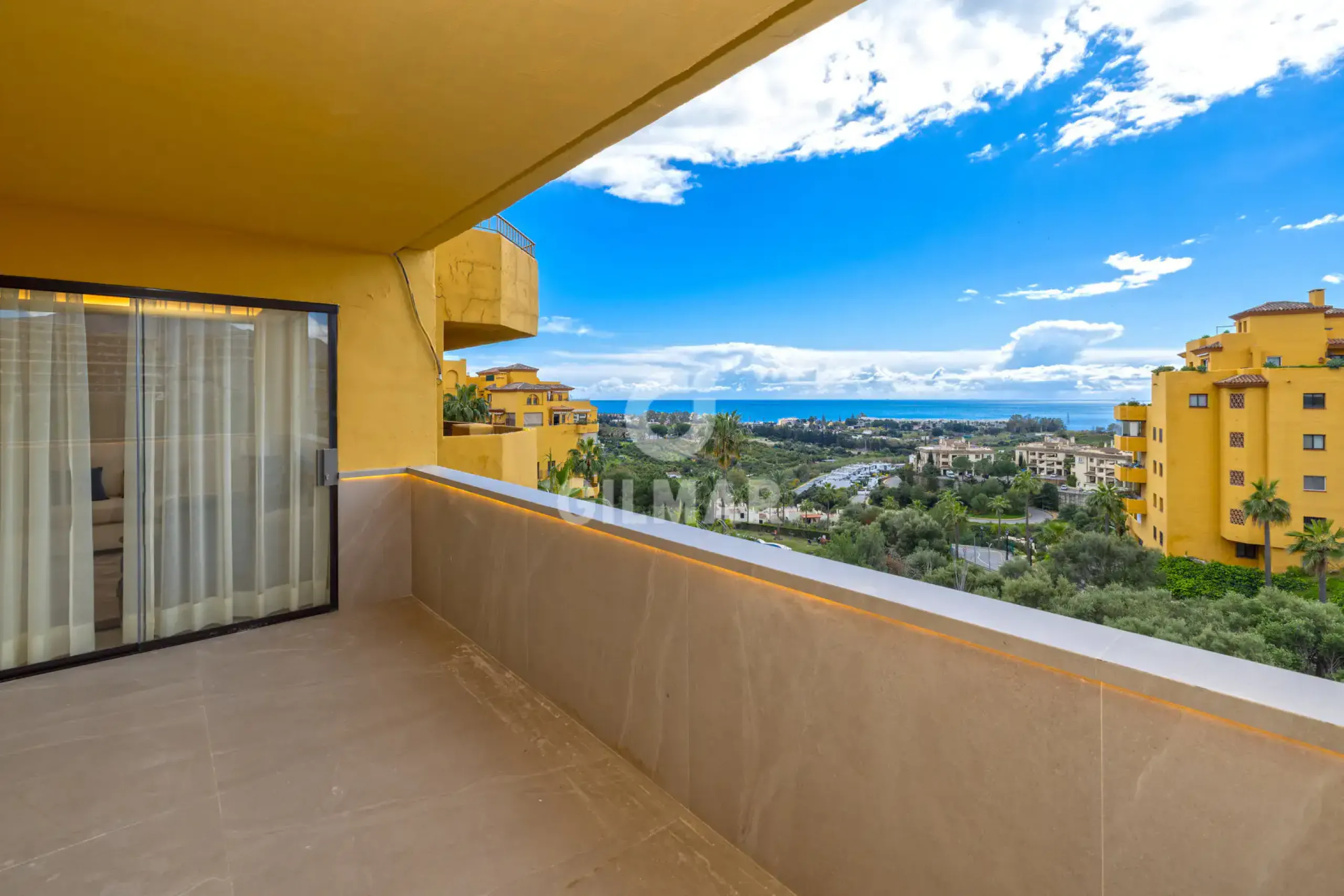 Apartment in Estepona Este - Málaga