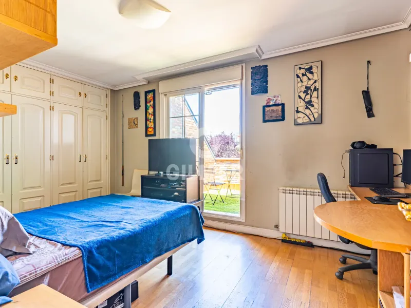 Semi-detached house in Majadahonda - Madrid