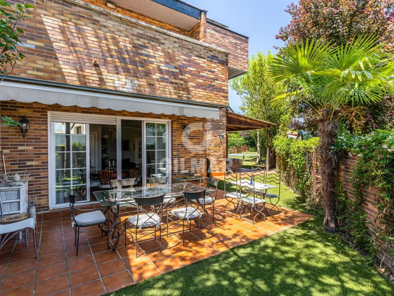 Semi-detached house in Majadahonda - Madrid