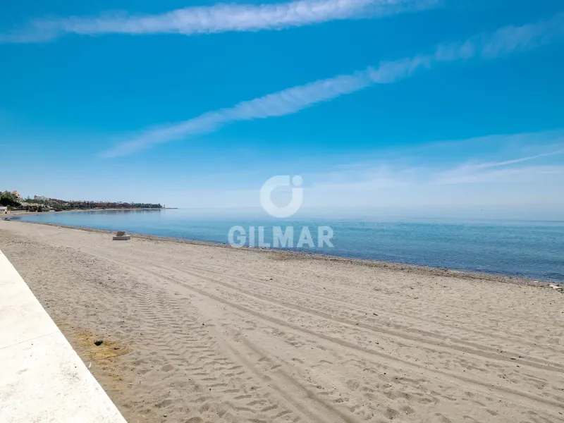 Villa in Estepona Este - Málaga