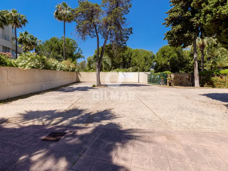 Villa in Estepona Este - Málaga