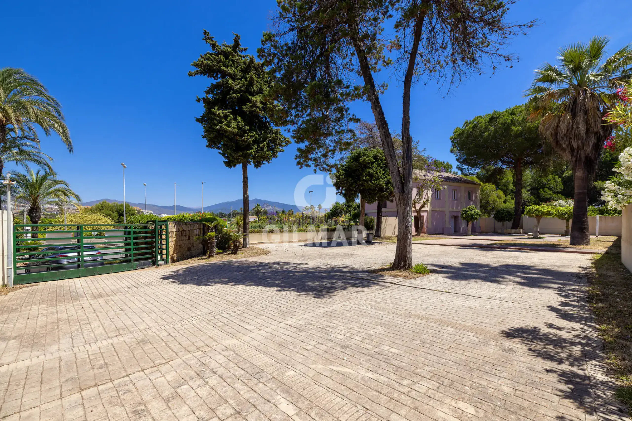 Villa in Estepona Este - Málaga