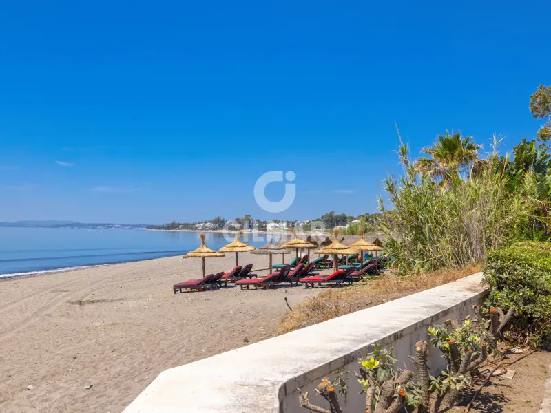 Villa in Estepona Este - Málaga