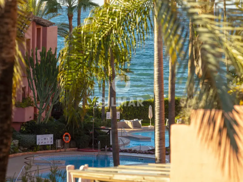 Duplex penthouse in Estepona Este - Málaga