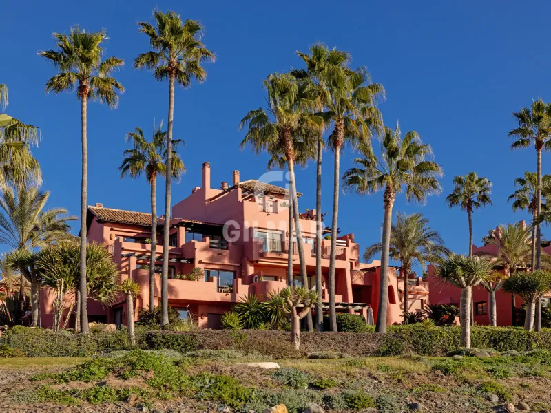 Duplex penthouse in Estepona Este - Málaga