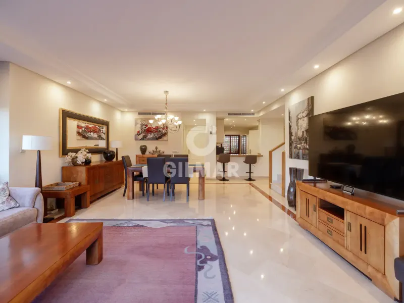 Duplex penthouse in Estepona Este - Málaga
