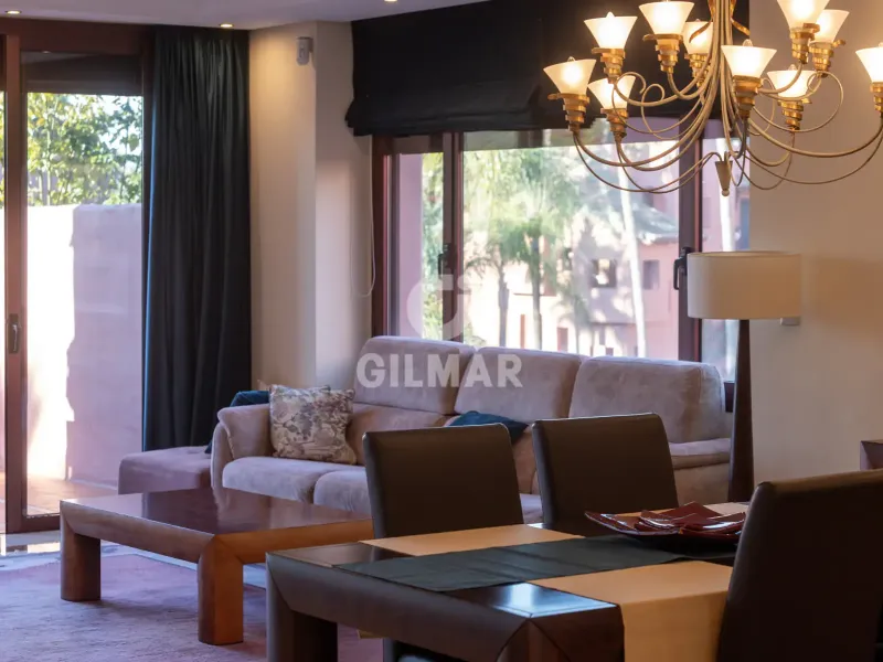 Duplex penthouse in Estepona Este - Málaga