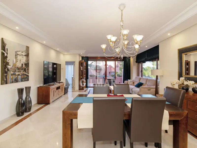 Duplex penthouse in Estepona Este - Málaga