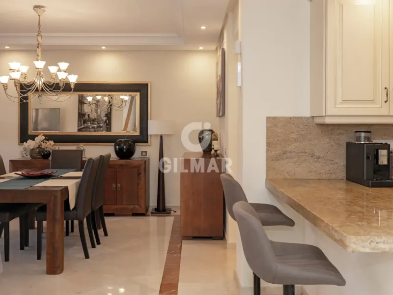 Duplex penthouse in Estepona Este - Málaga