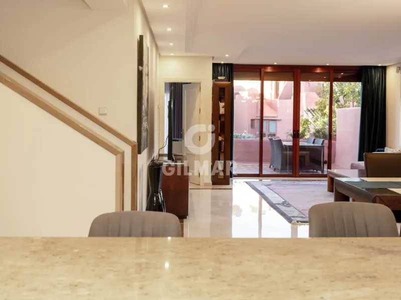 Duplex penthouse in Estepona Este - Málaga