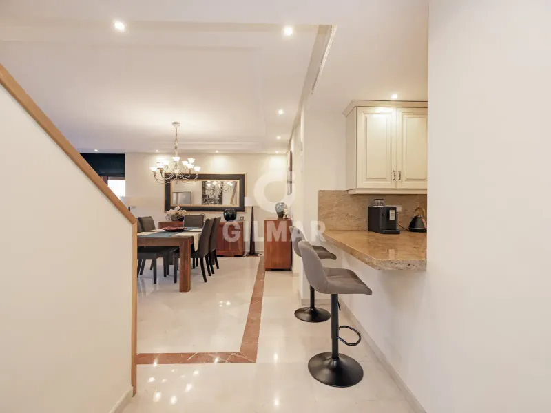 Duplex penthouse in Estepona Este - Málaga