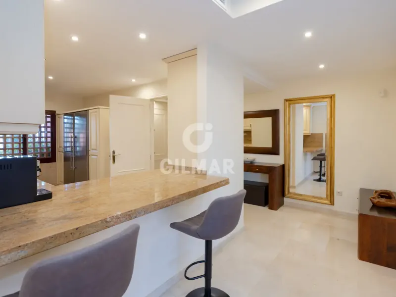 Duplex penthouse in Estepona Este - Málaga
