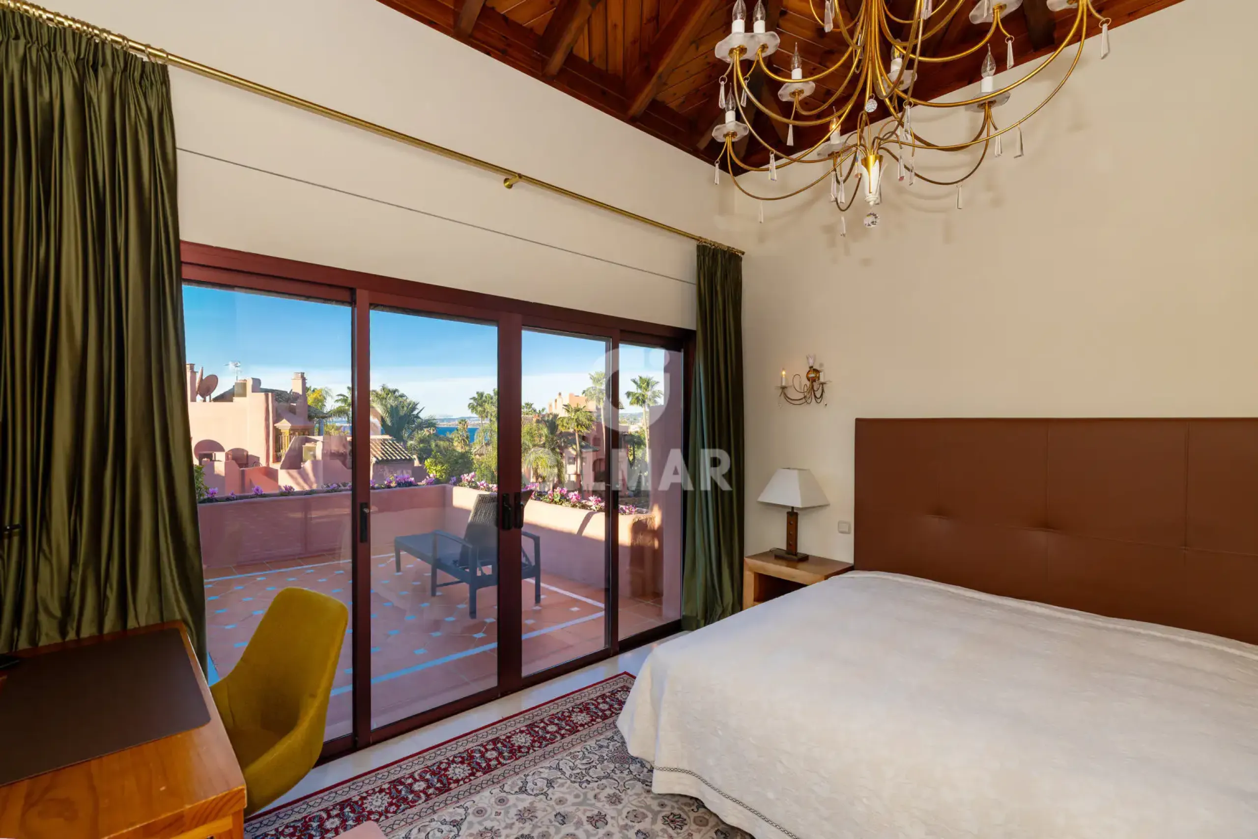 Duplex penthouse in Estepona Este - Málaga