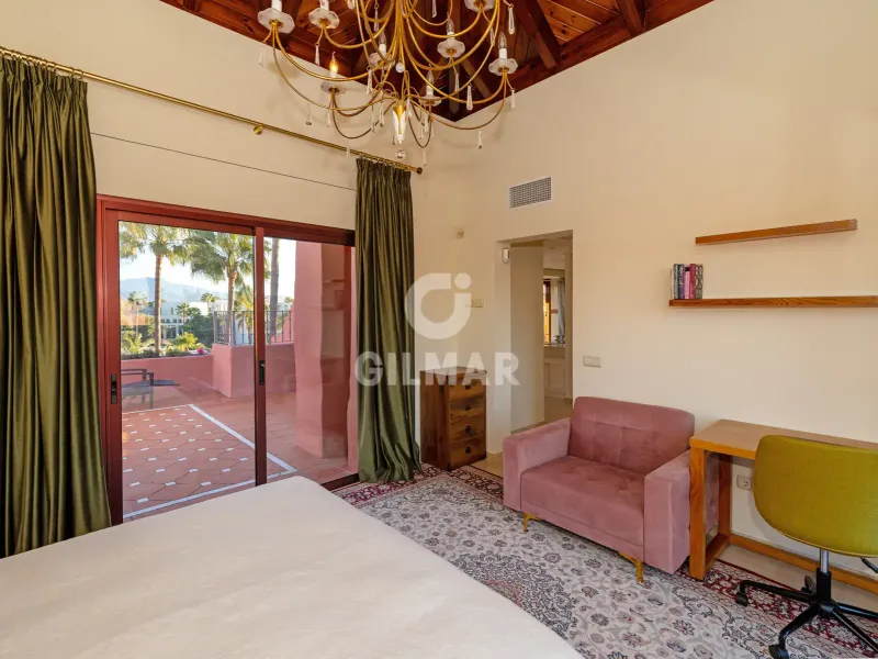Duplex penthouse in Estepona Este - Málaga
