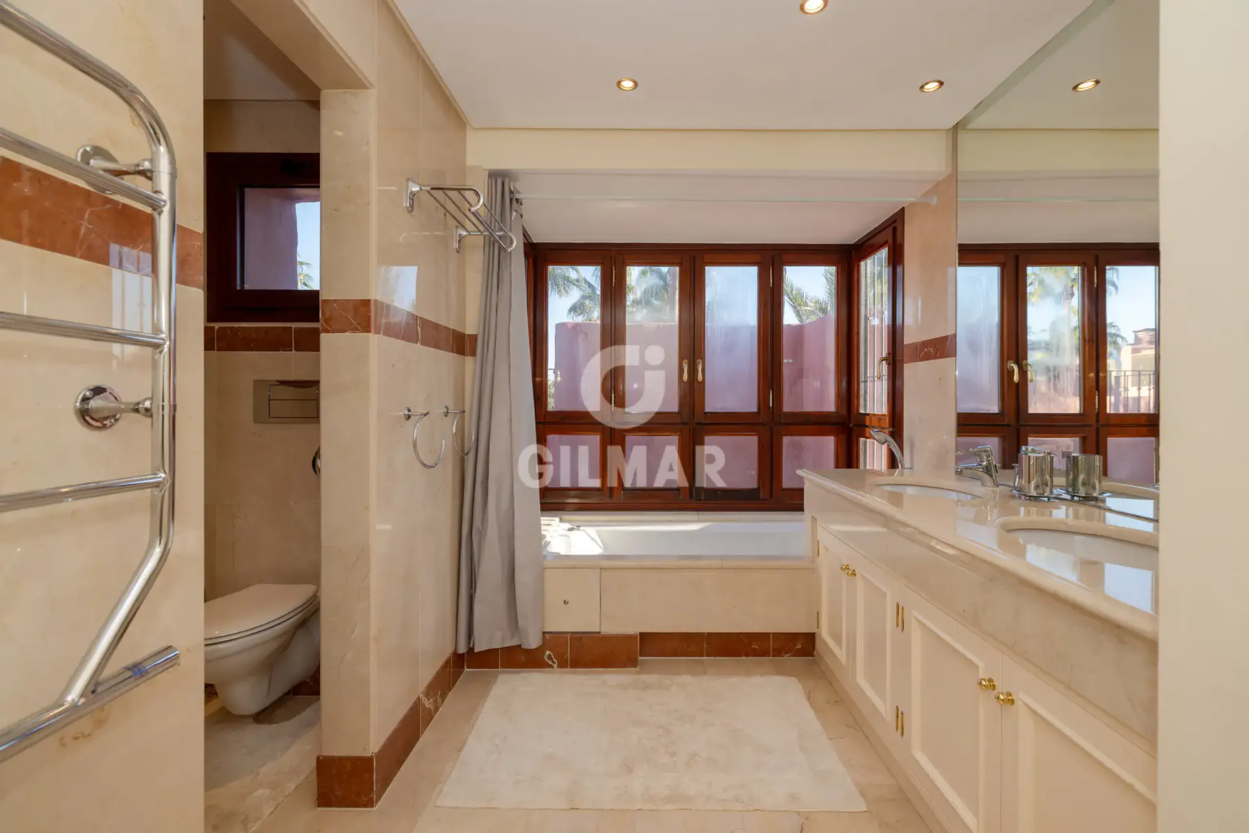 Duplex penthouse in Estepona Este - Málaga