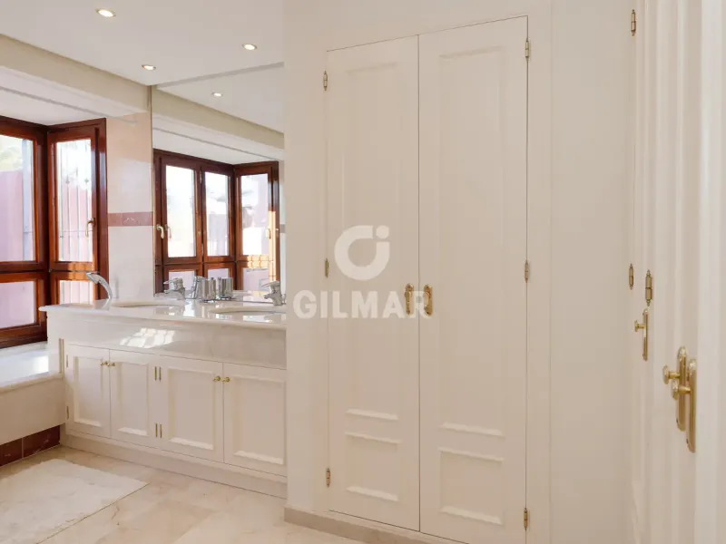 Duplex penthouse in Estepona Este - Málaga