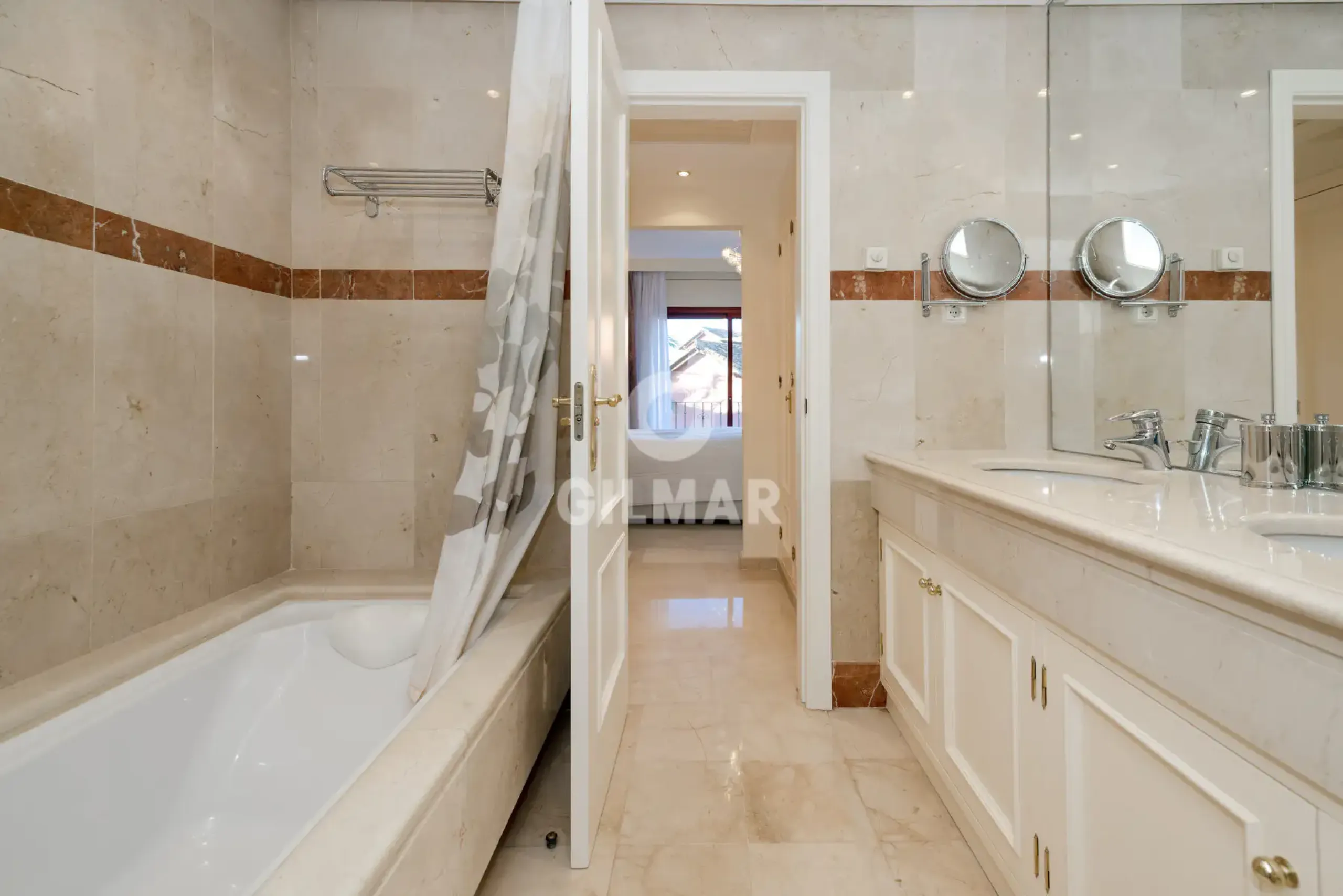 Duplex penthouse in Estepona Este - Málaga