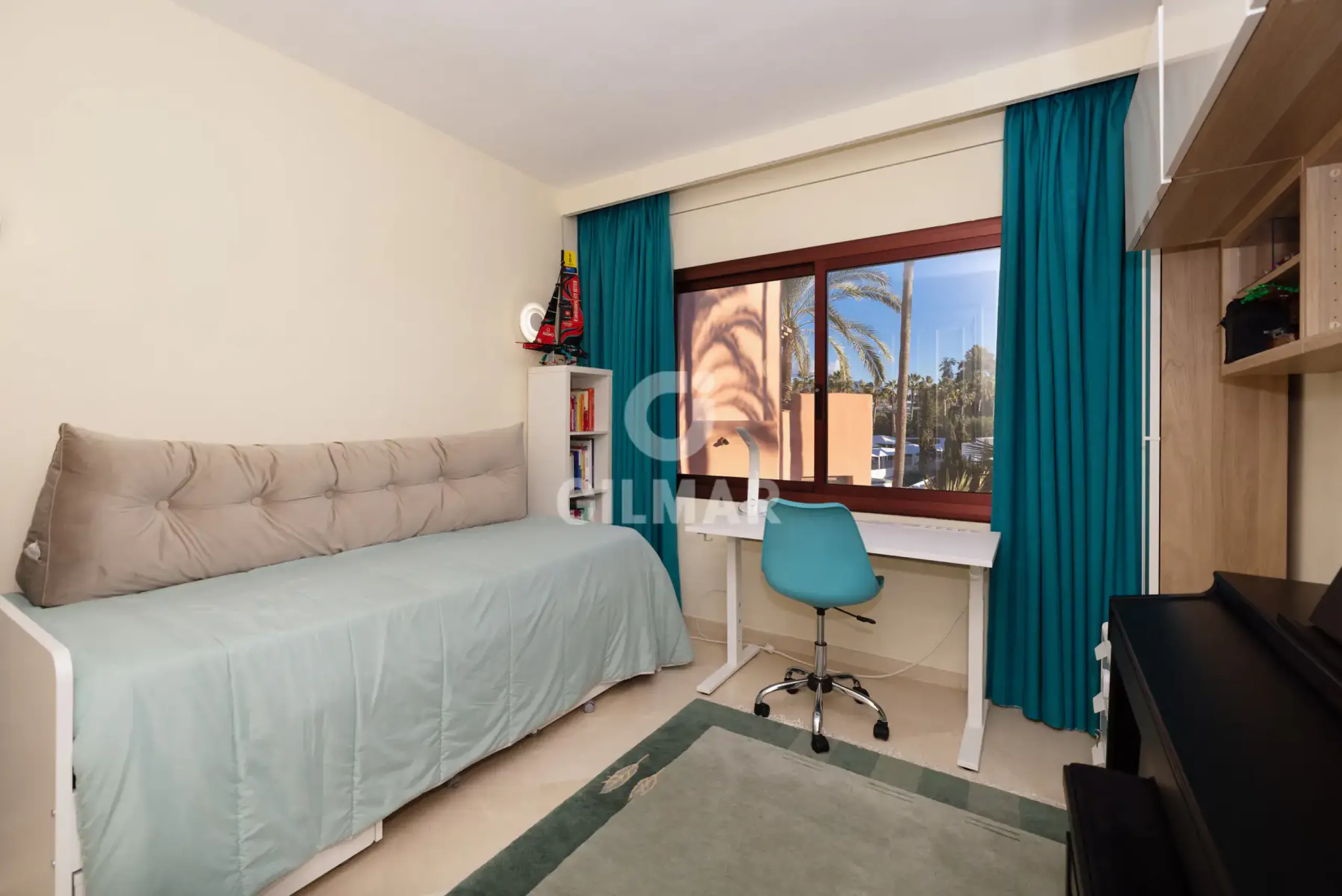 Duplex penthouse in Estepona Este - Málaga