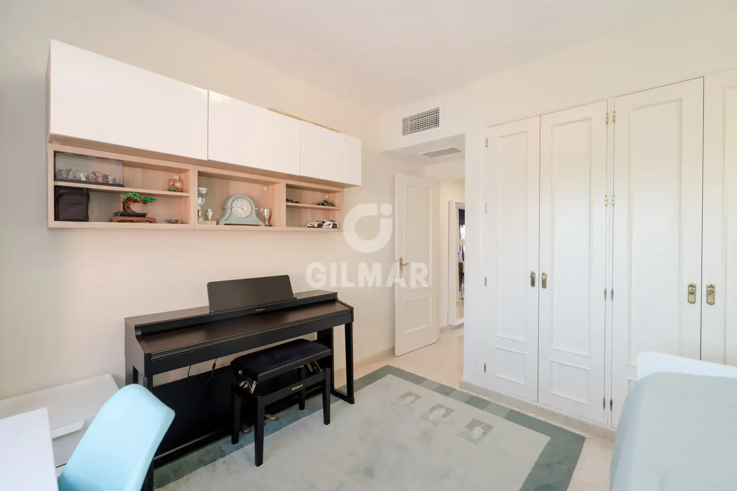 Duplex penthouse in Estepona Este - Málaga