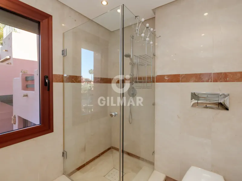 Duplex penthouse in Estepona Este - Málaga