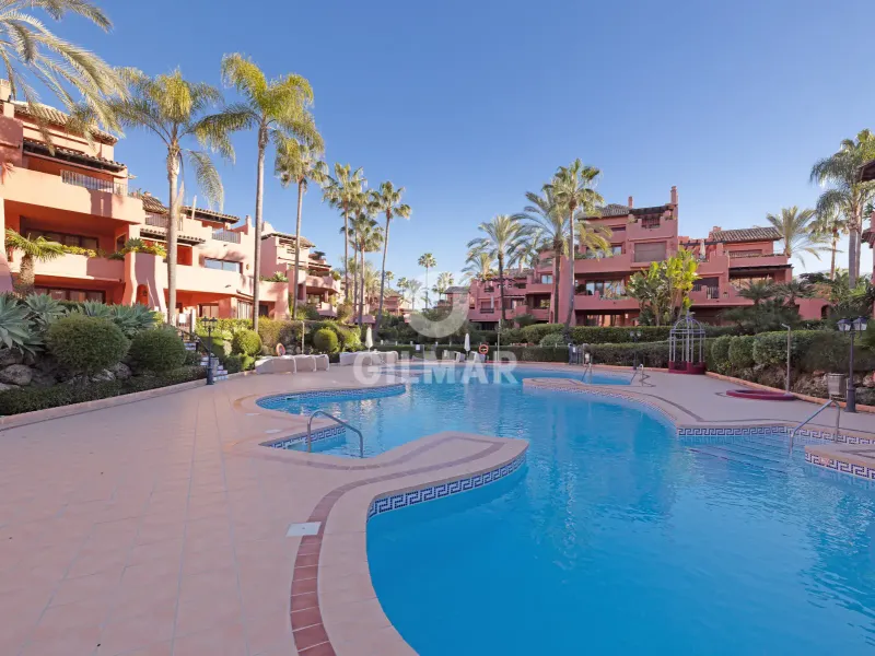 Duplex penthouse in Estepona Este - Málaga