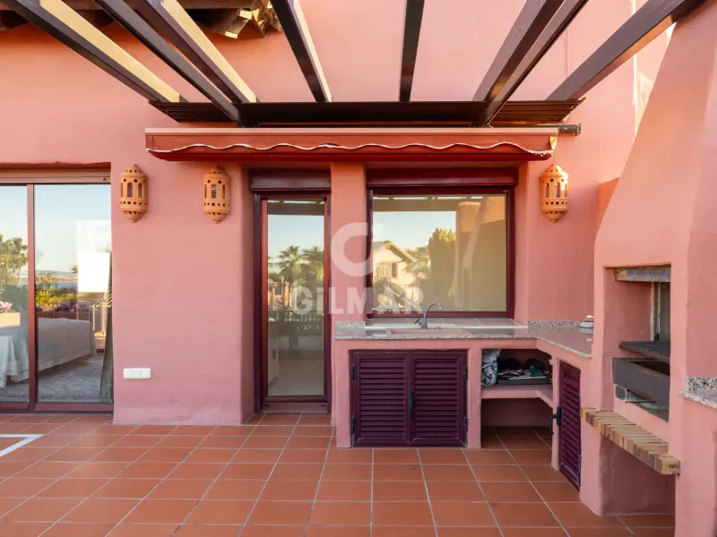 Duplex penthouse in Estepona Este - Málaga