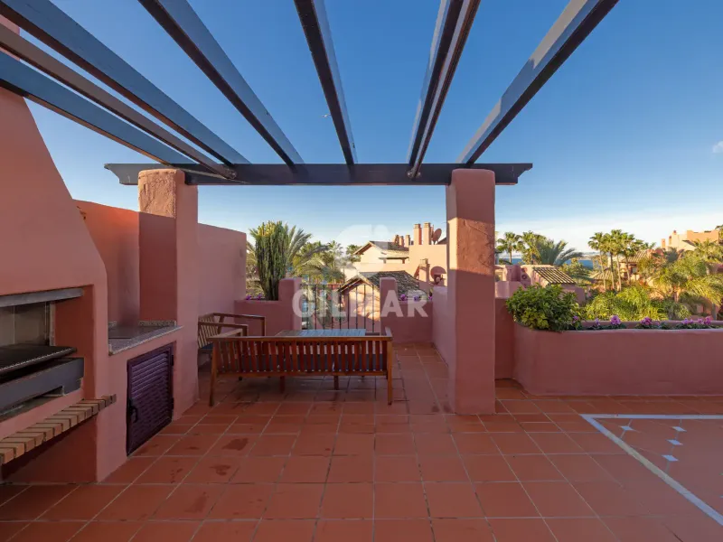 Duplex penthouse in Estepona Este - Málaga