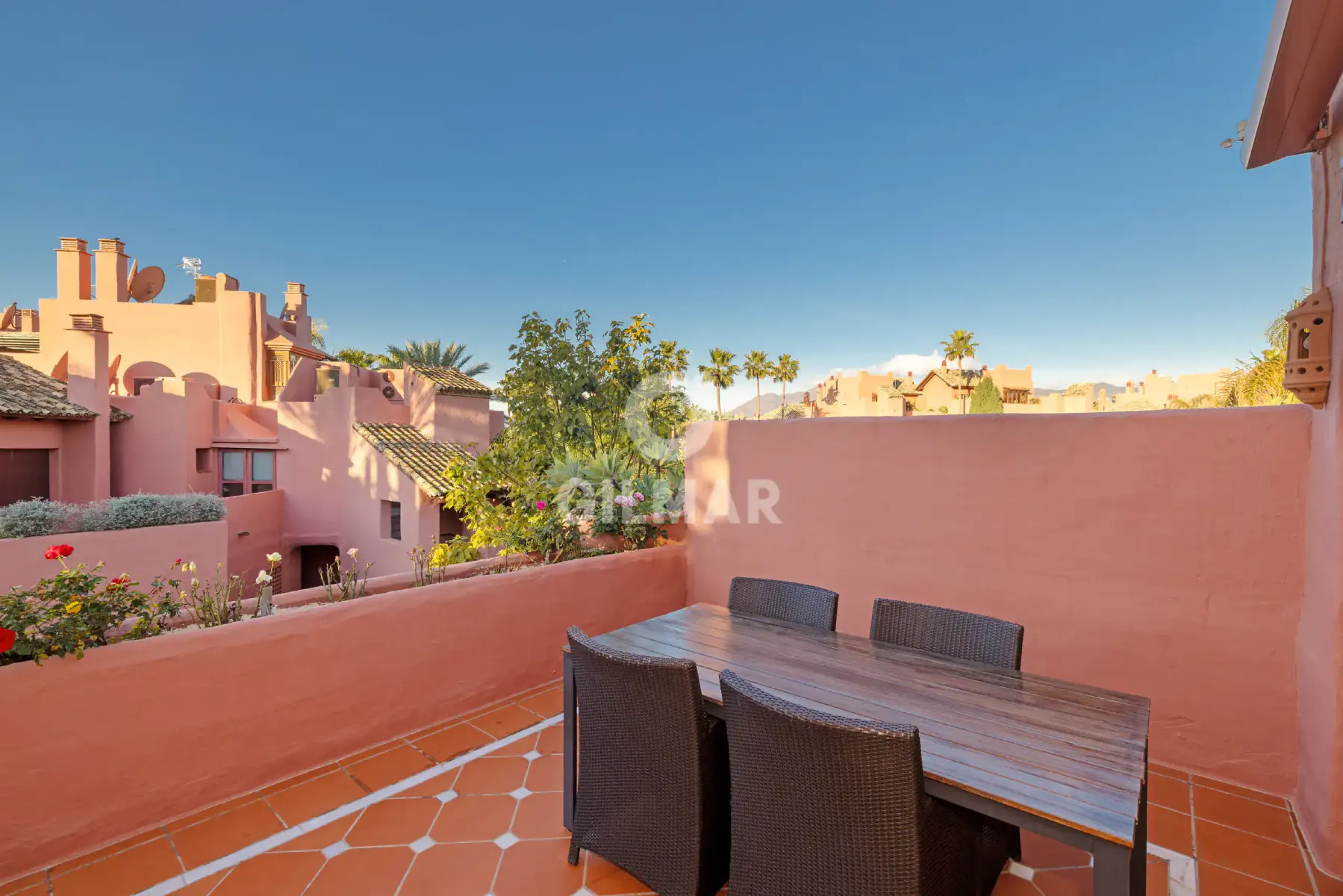 Duplex penthouse in Estepona Este - Málaga