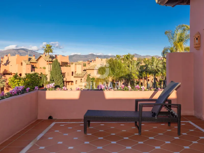 Duplex penthouse in Estepona Este - Málaga