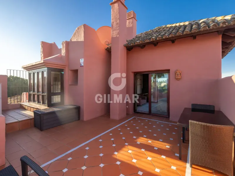 Duplex penthouse in Estepona Este - Málaga