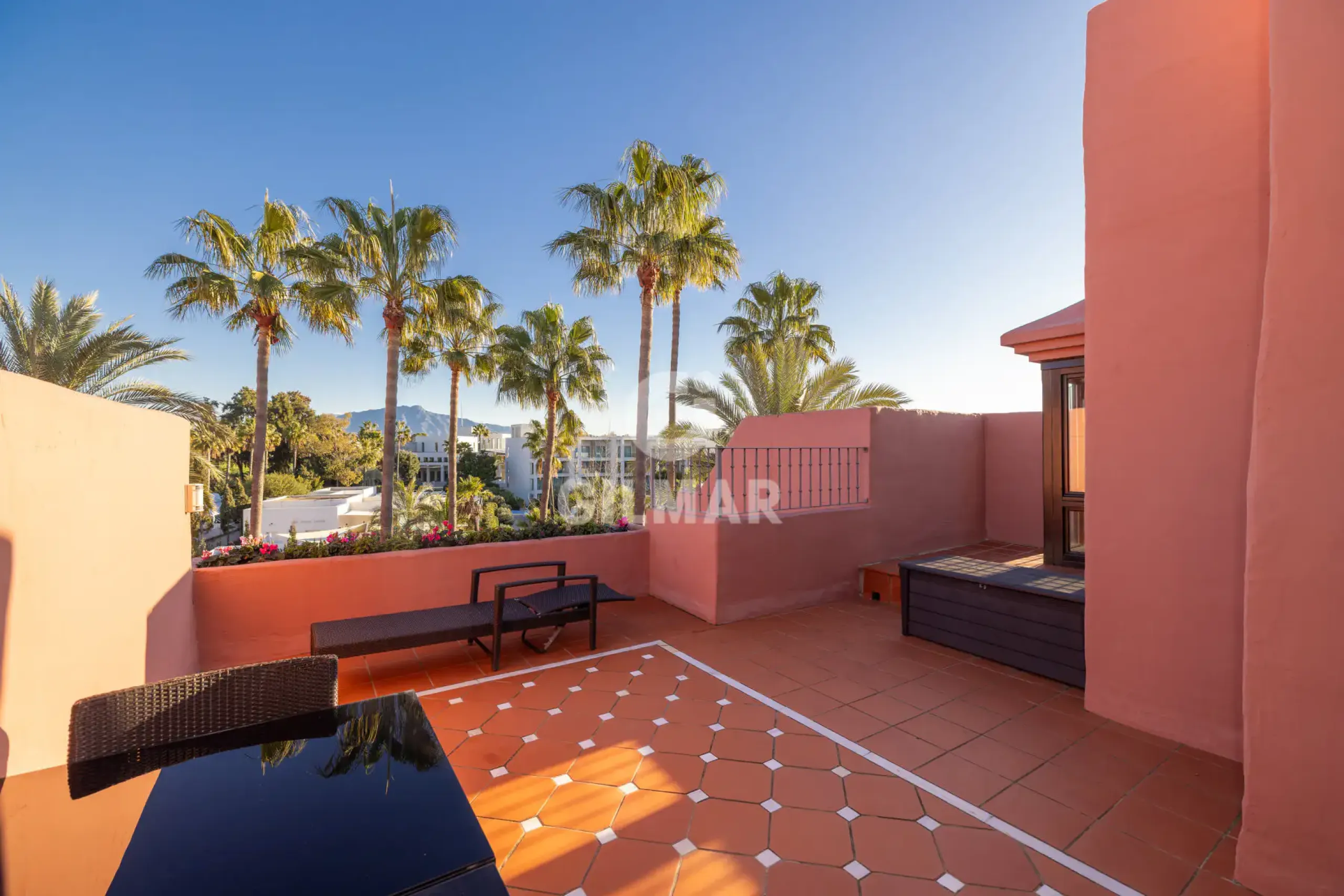 Duplex penthouse in Estepona Este - Málaga