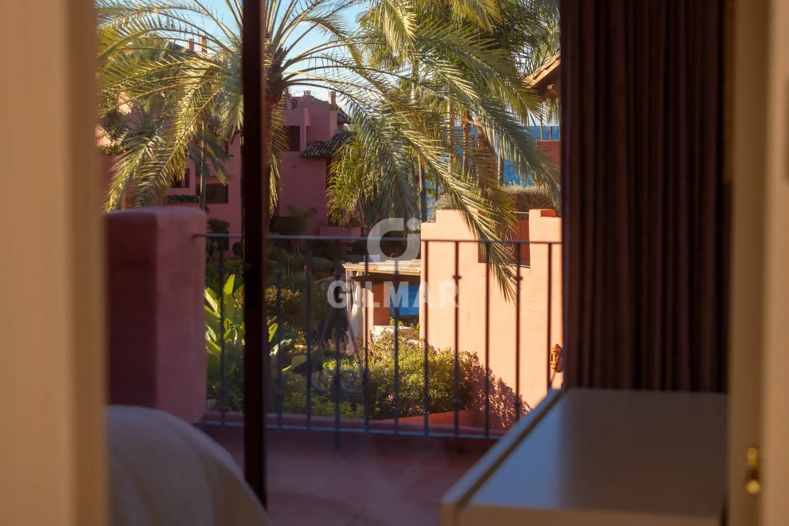Duplex penthouse in Estepona Este - Málaga