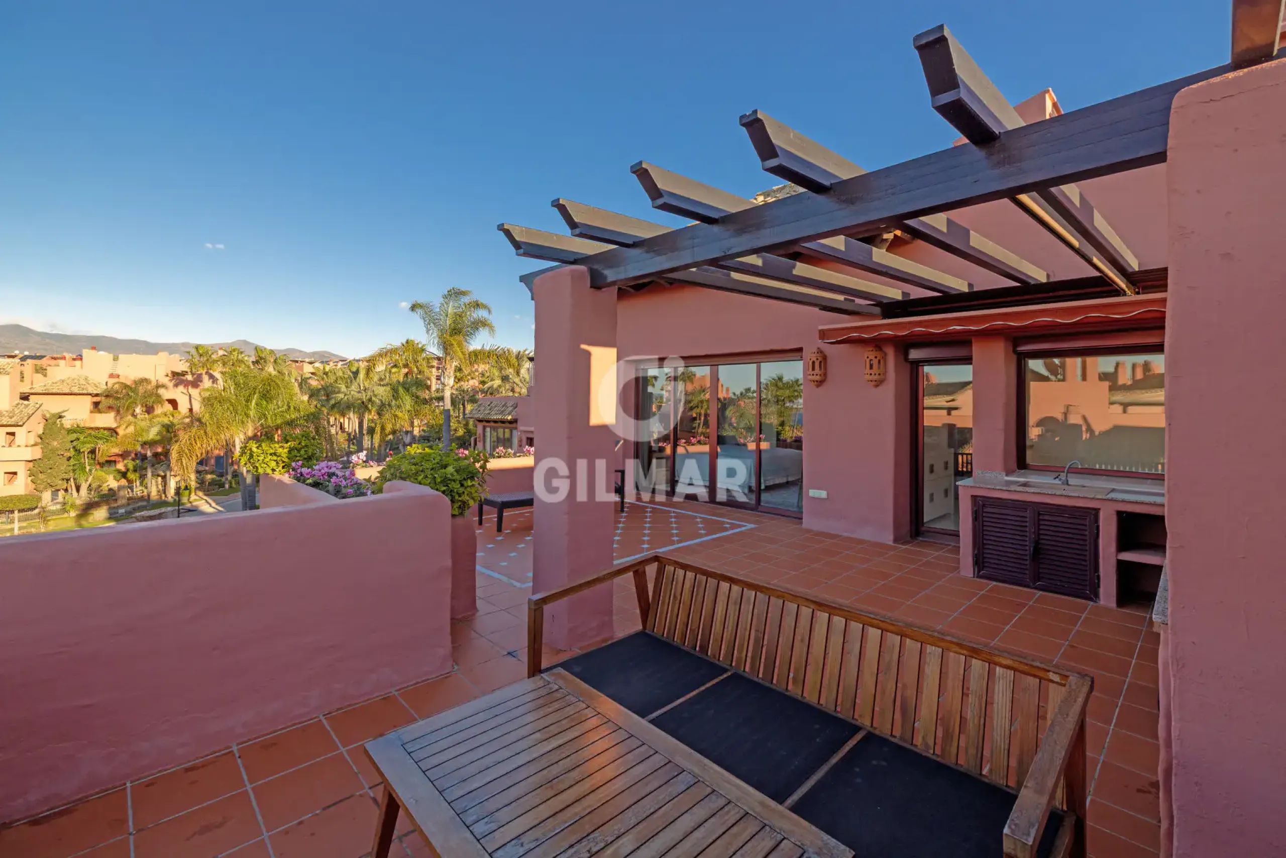 Duplex penthouse in Estepona Este - Málaga