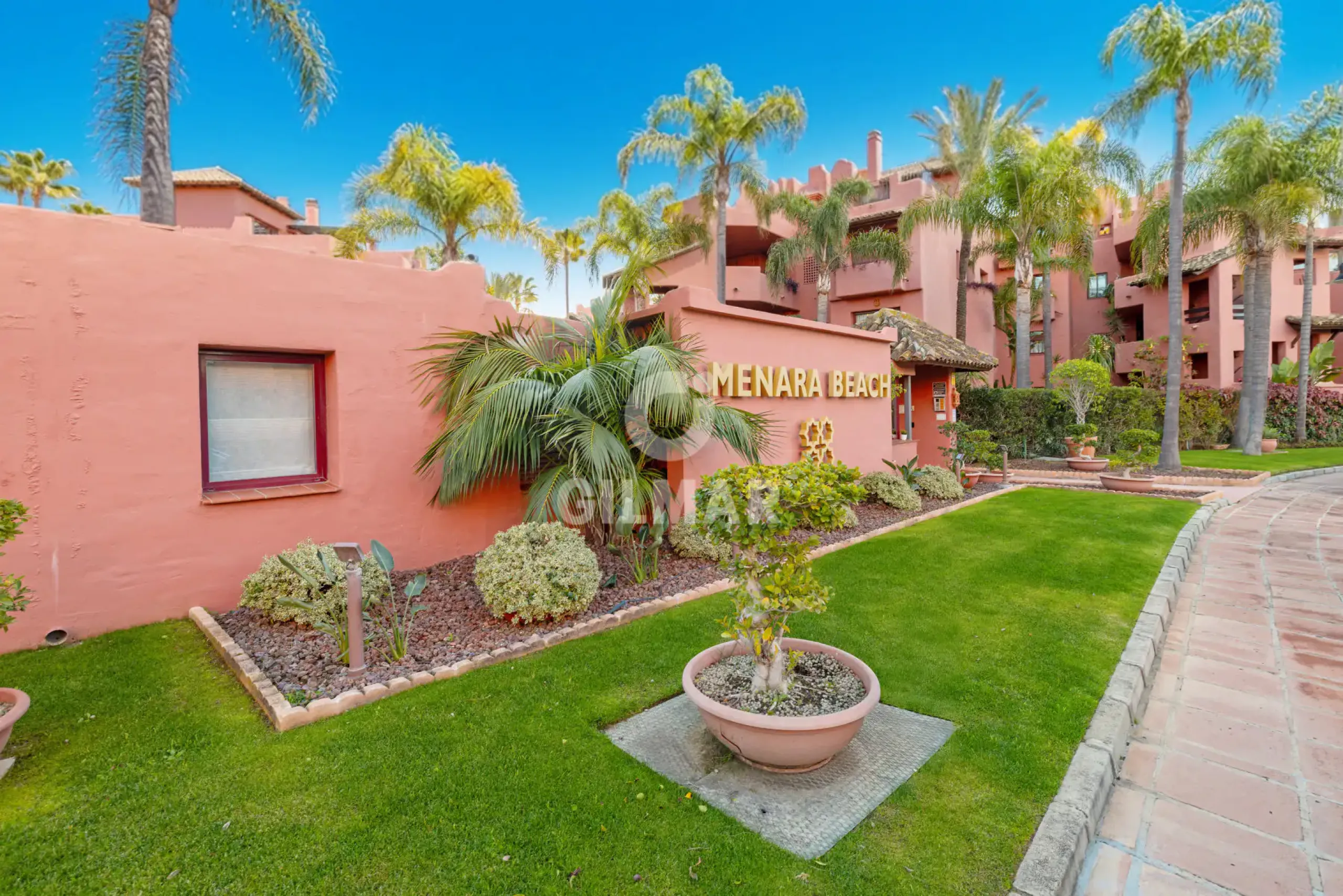Duplex penthouse in Estepona Este - Málaga