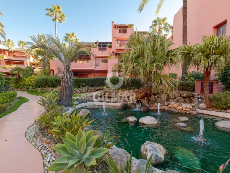 Duplex penthouse in Estepona Este - Málaga