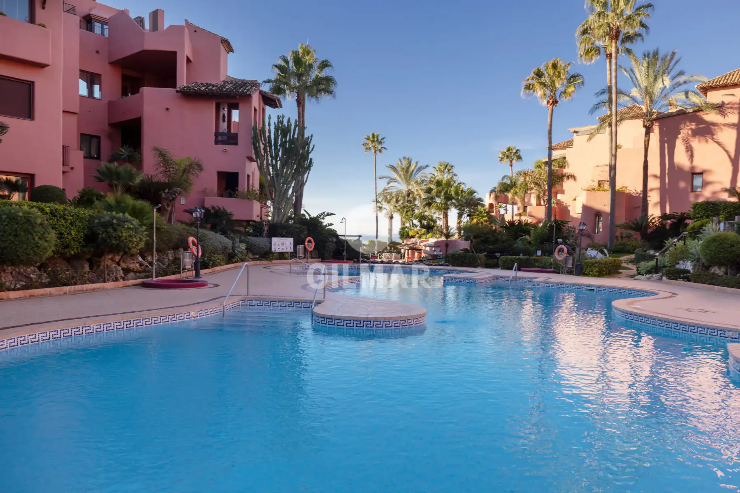Duplex penthouse in Estepona Este - Málaga