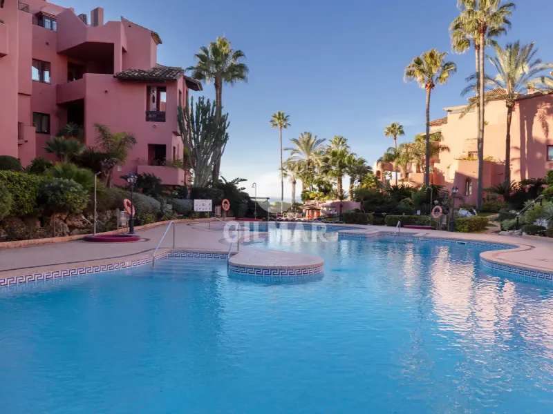 Duplex penthouse in Estepona Este - Málaga