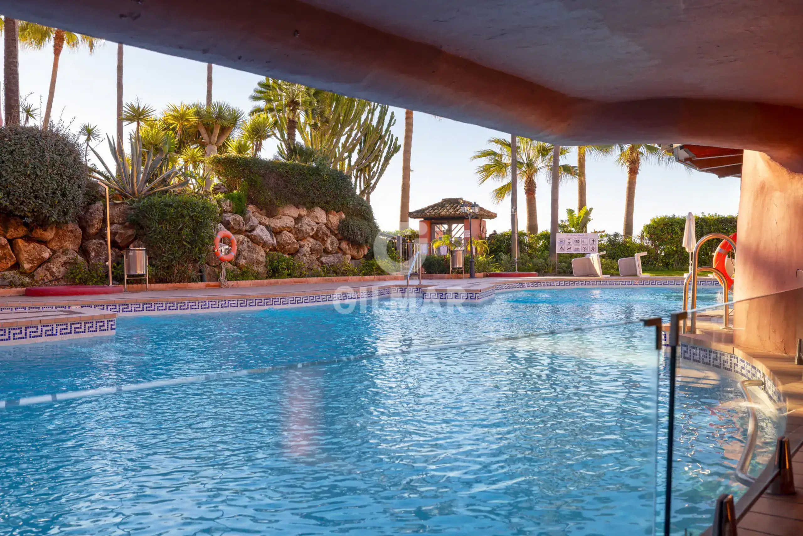 Duplex penthouse in Estepona Este - Málaga