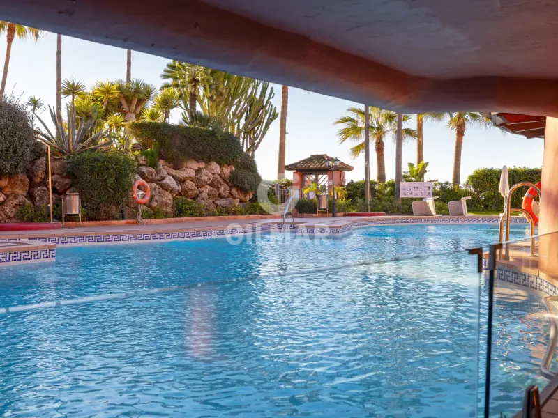Duplex penthouse in Estepona Este - Málaga
