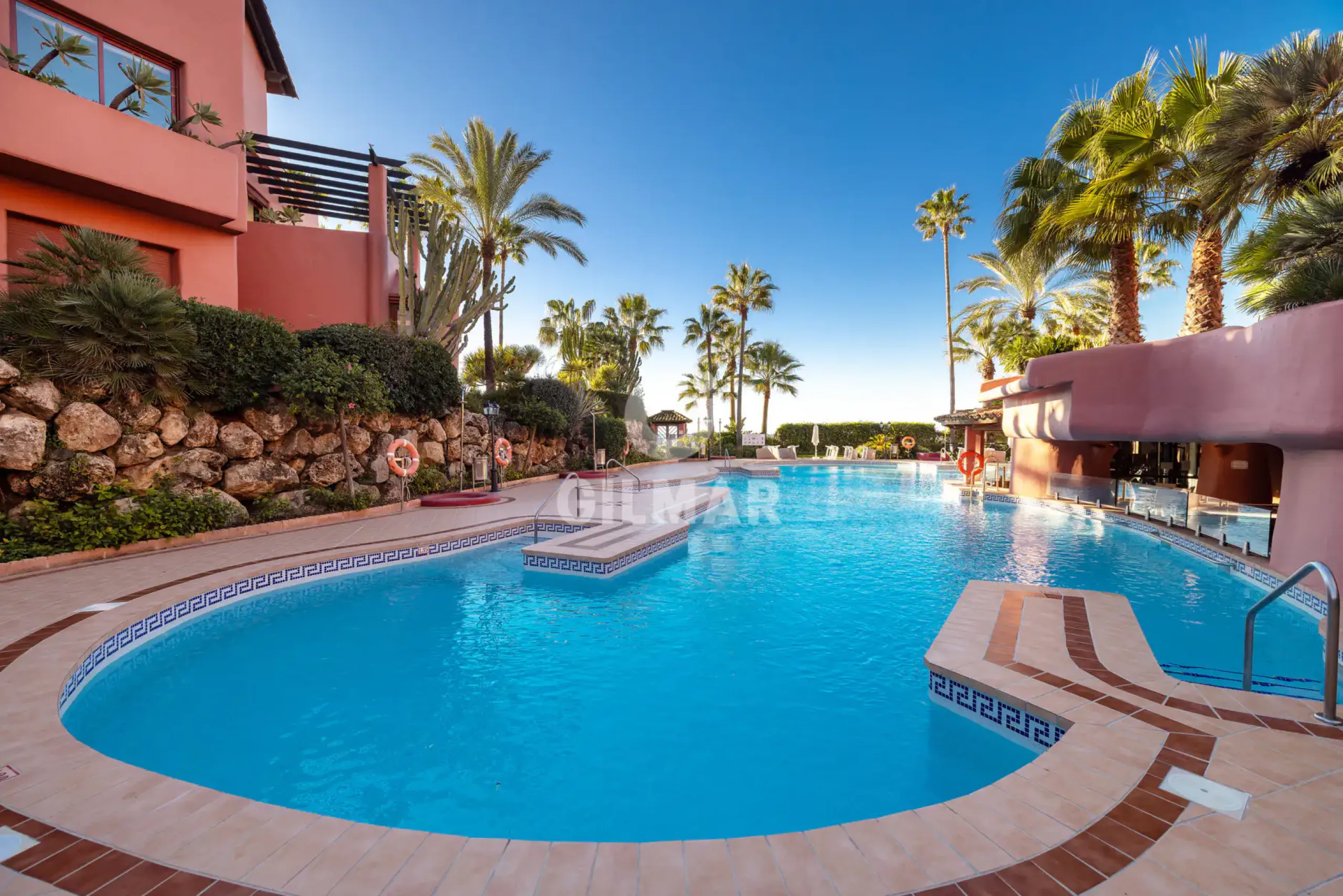 Duplex penthouse in Estepona Este - Málaga