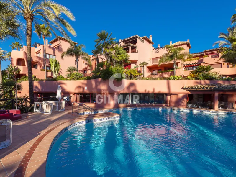 Duplex penthouse in Estepona Este - Málaga