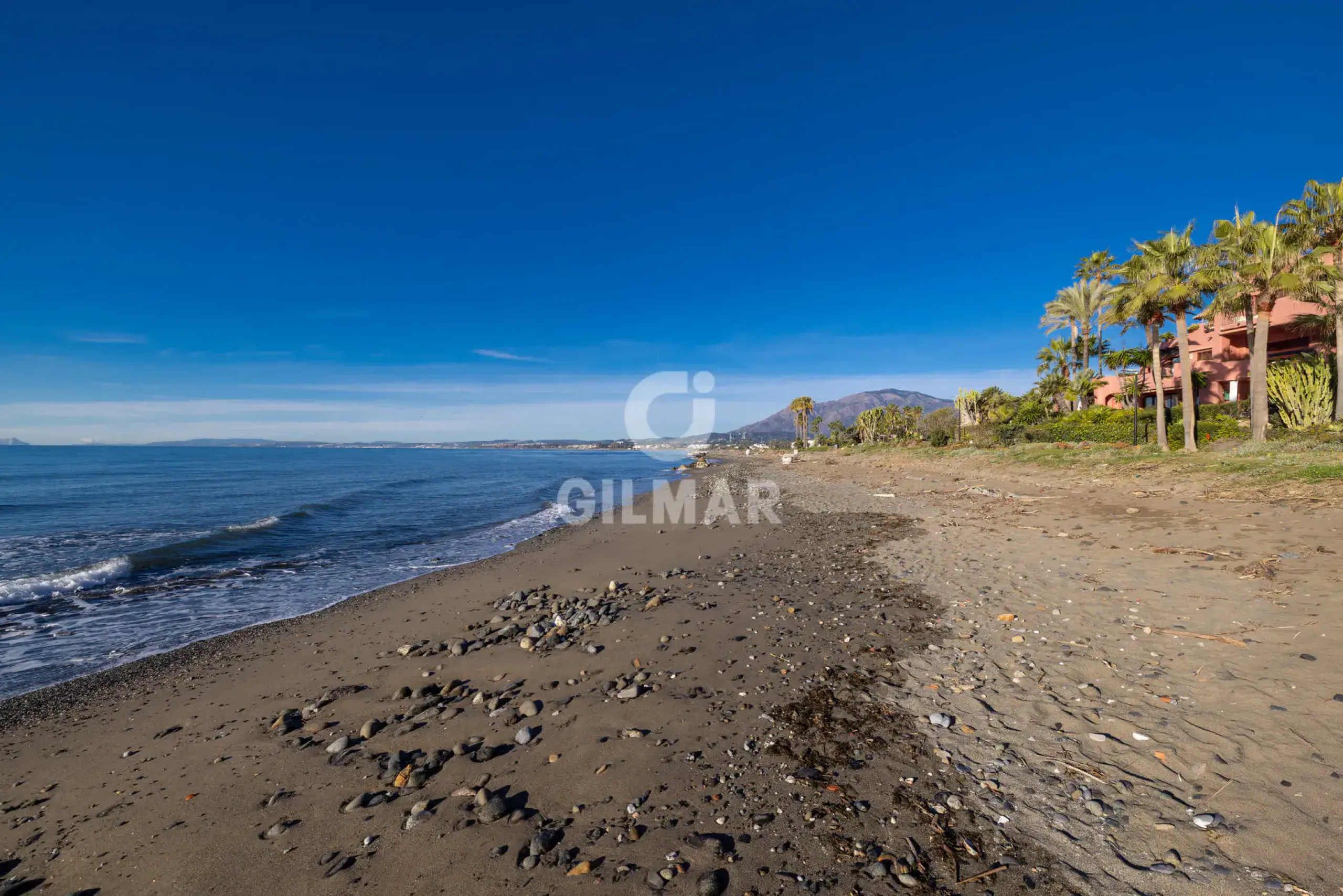 Duplex penthouse in Estepona Este - Málaga
